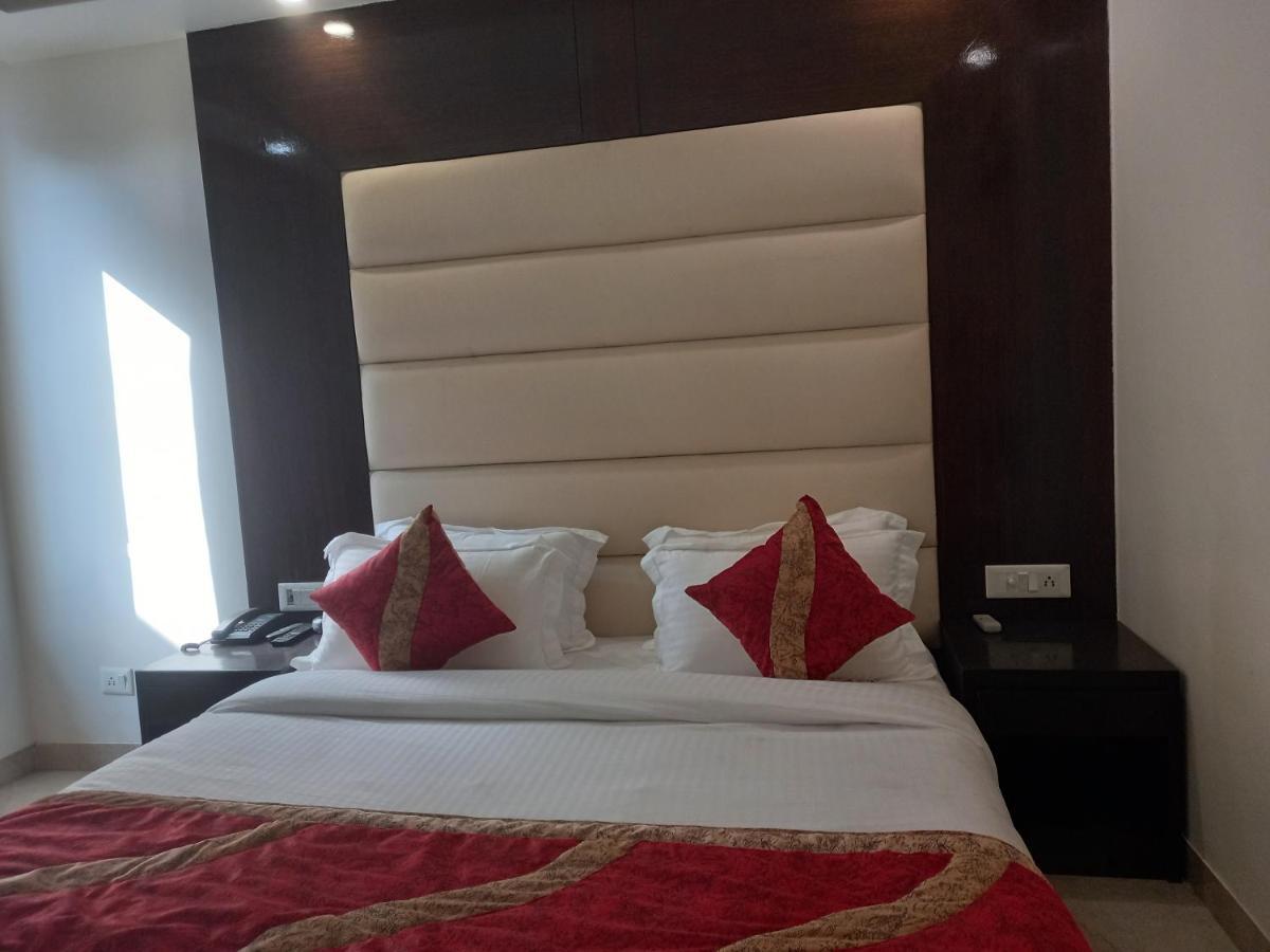 Hotel Benz International Dillí Exteriér fotografie