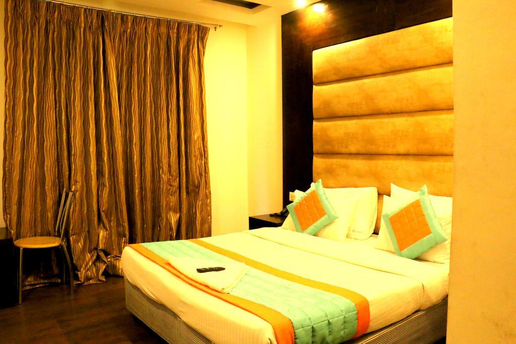 Hotel Benz International Dillí Exteriér fotografie