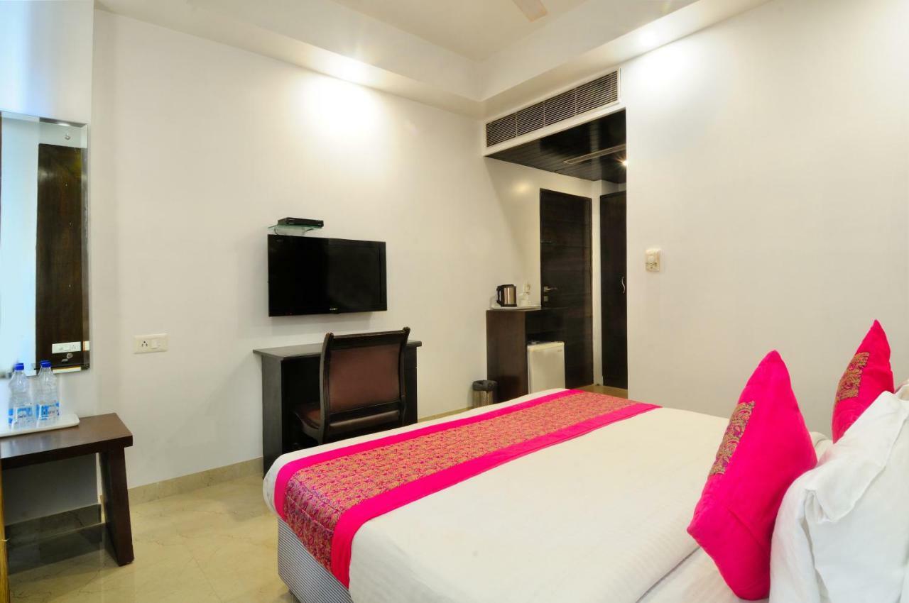 Hotel Benz International Dillí Exteriér fotografie