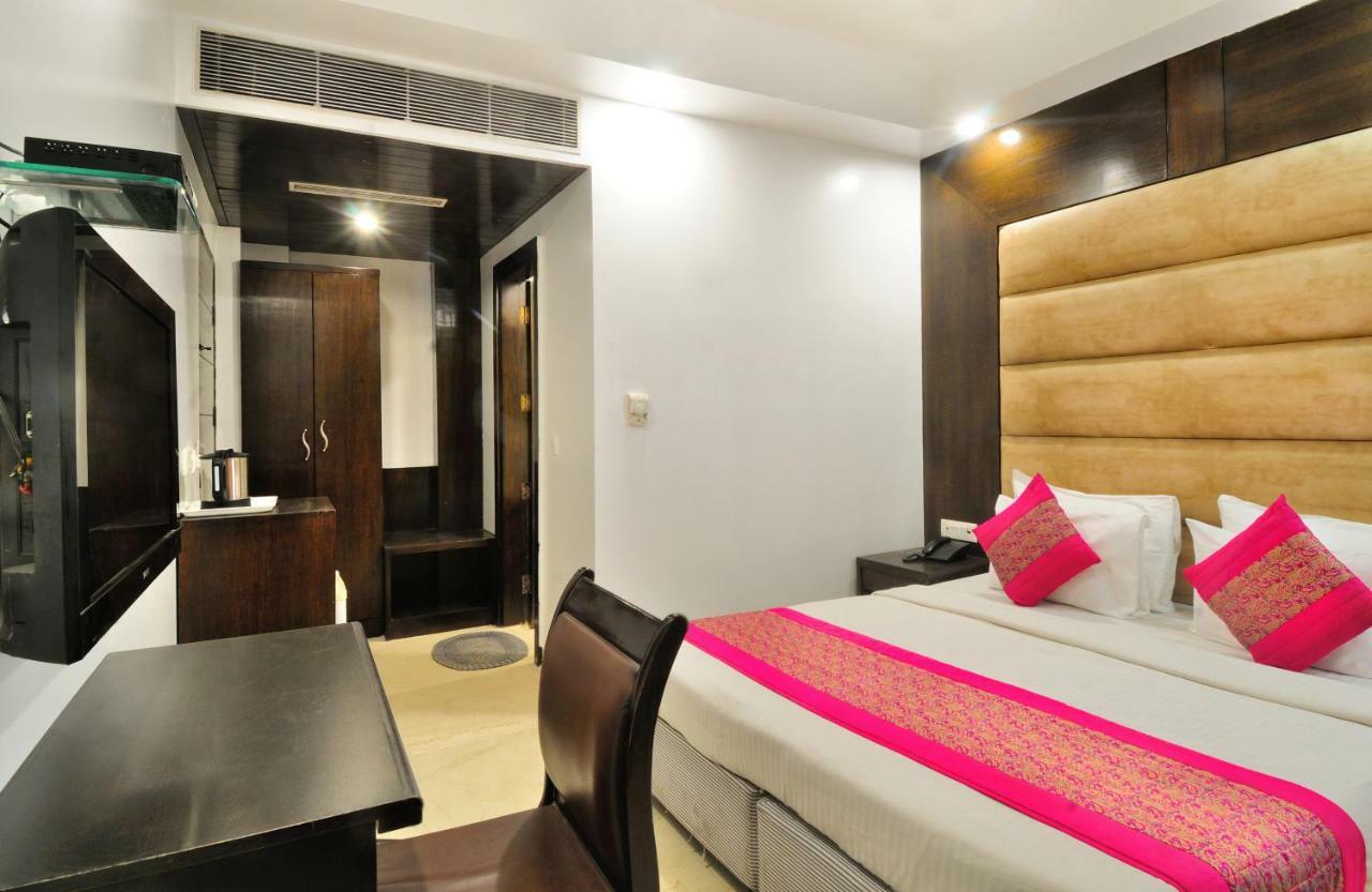 Hotel Benz International Dillí Exteriér fotografie