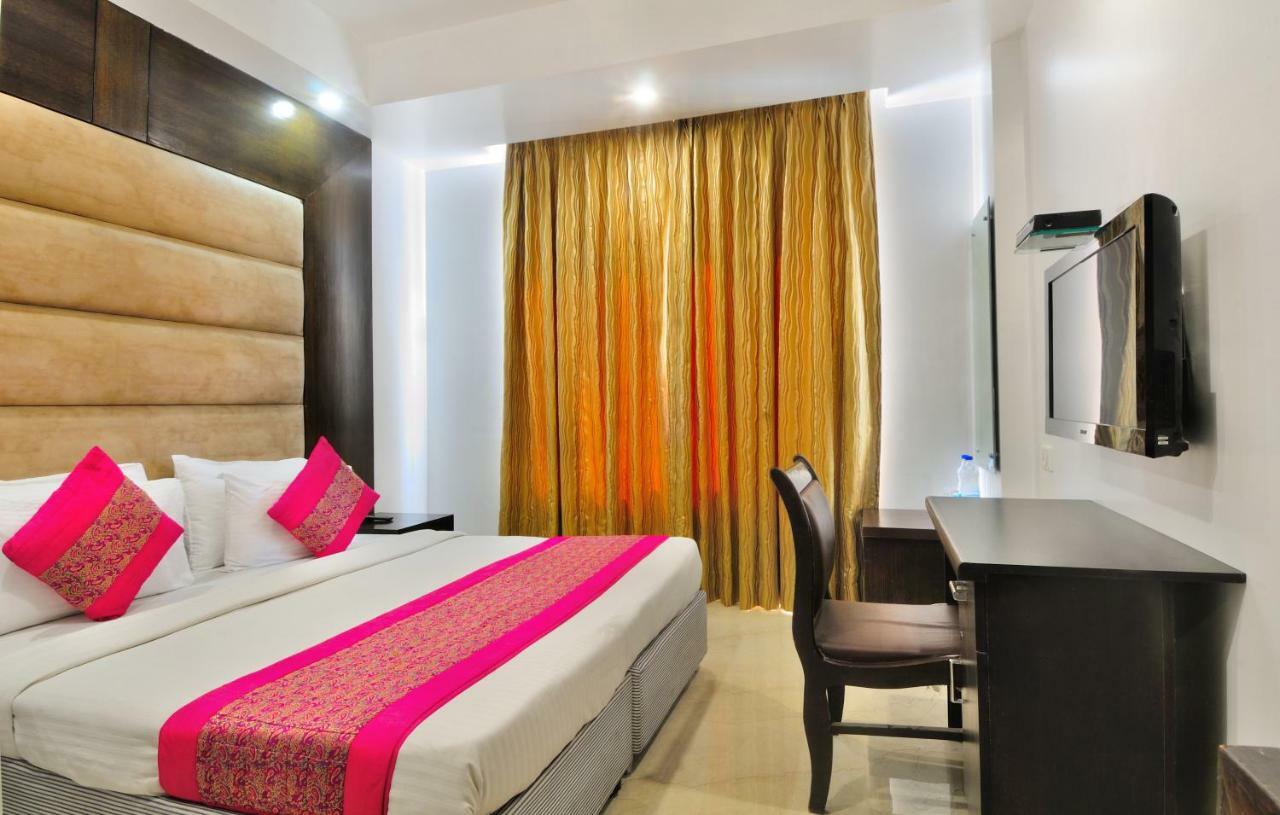 Hotel Benz International Dillí Exteriér fotografie