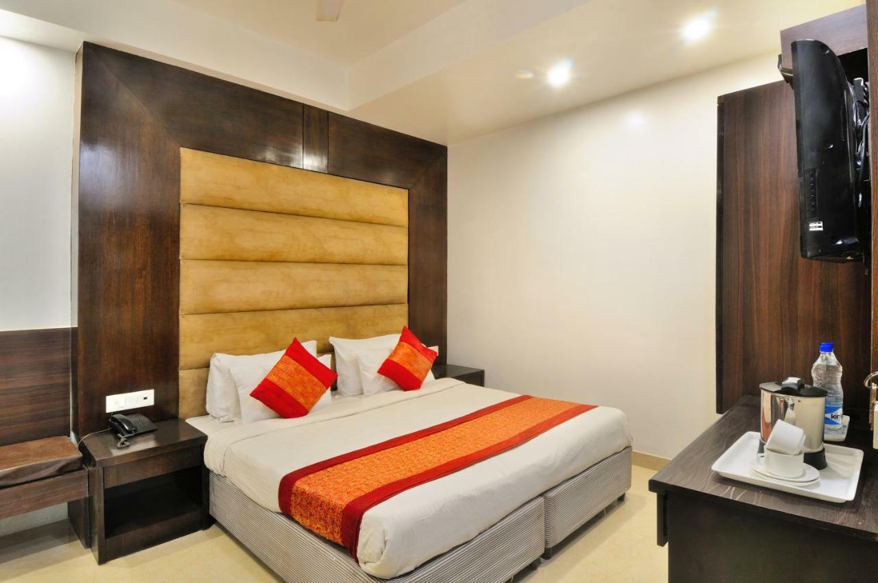 Hotel Benz International Dillí Exteriér fotografie