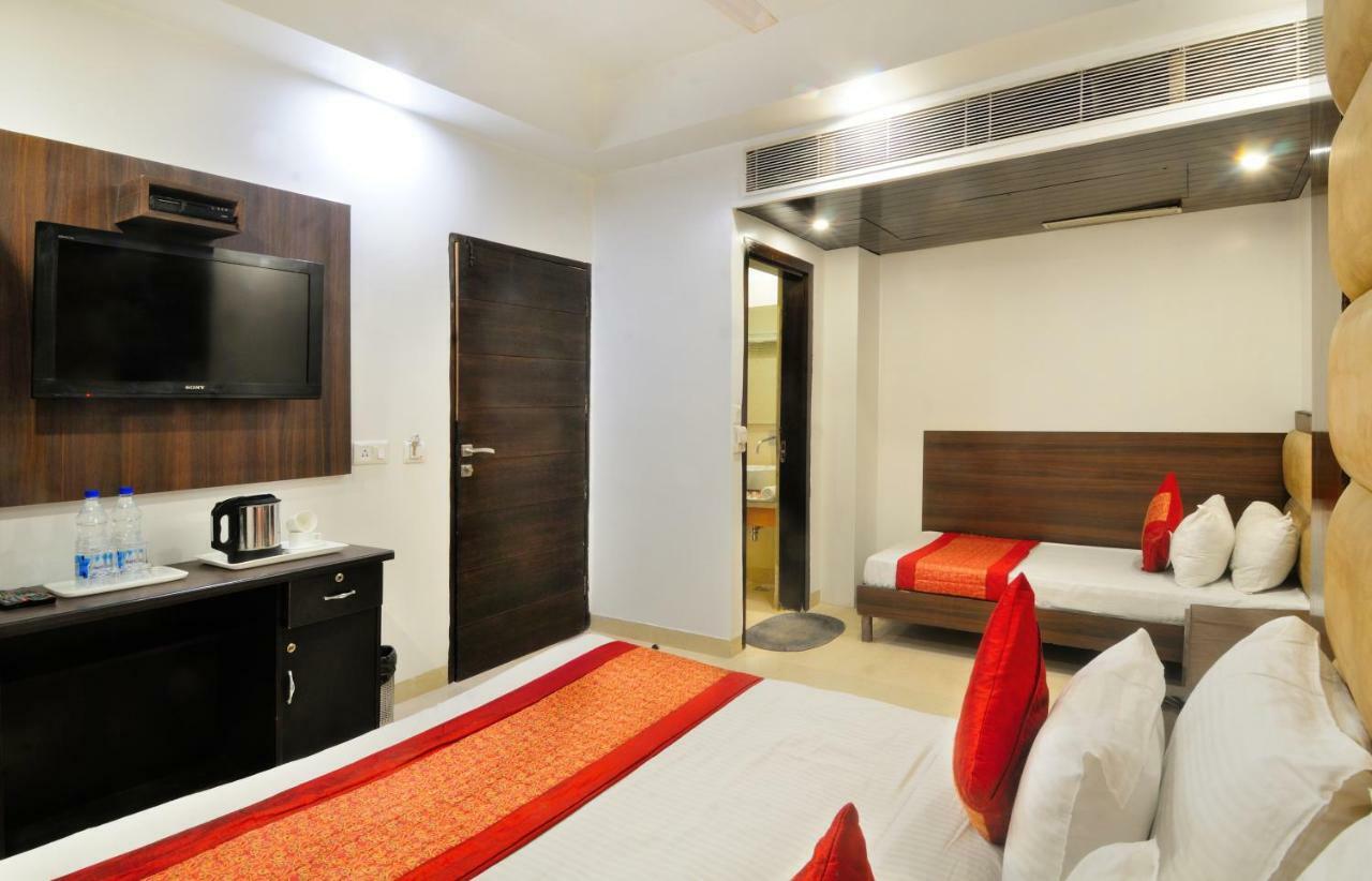 Hotel Benz International Dillí Exteriér fotografie